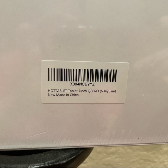 7 Inch Android Tablet - Picture 2 of 9